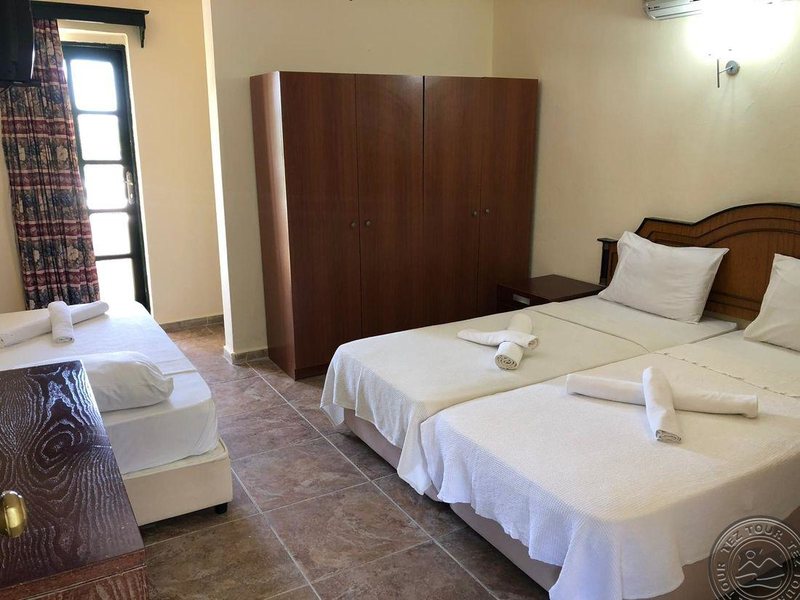 Kromer Garden Hotel  301748