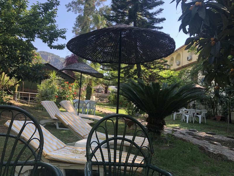 Kromer Garden Hotel  301753