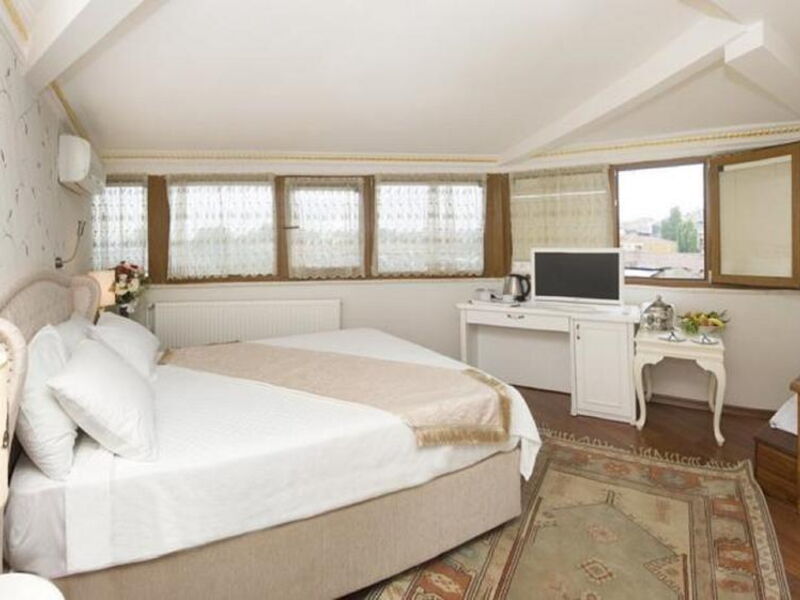 Kupeli Palace Hotel 242470