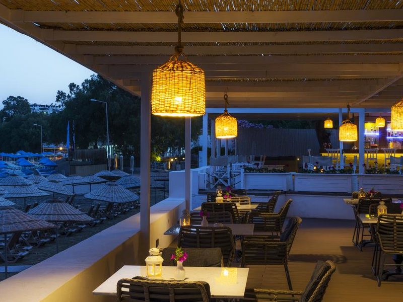 LIV by Bellazure Hotel 196592