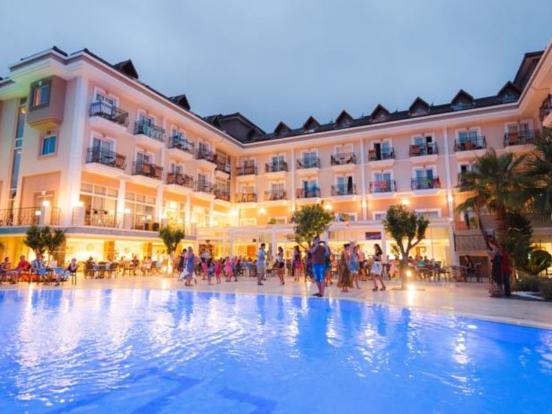 L Oceanica Beach Resort Hotel 93630