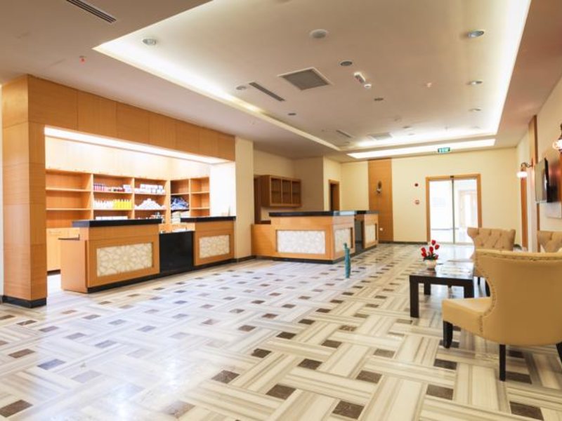 L Oceanica Beach Resort Hotel 93636