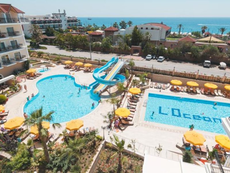 L Oceanica Beach Resort Hotel 93637