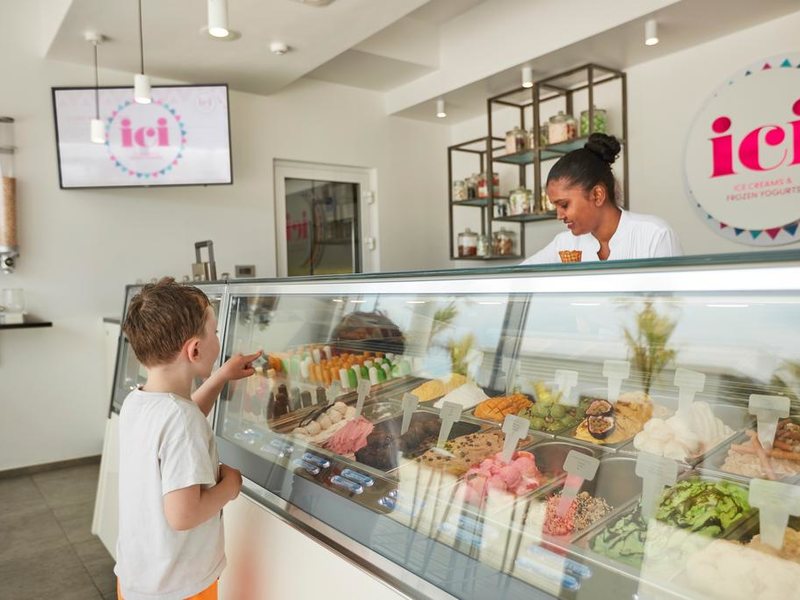 LUX* North Male Atoll Resort & Villas 323826