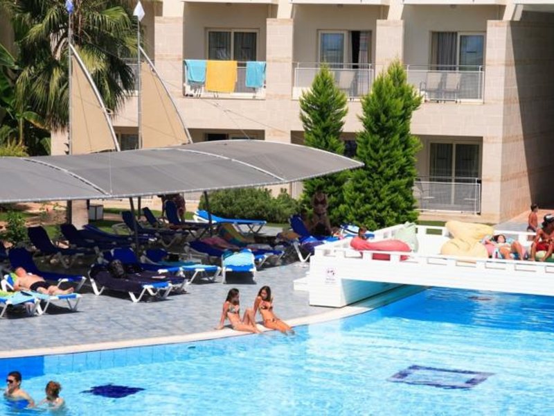 La Blanche Resort & Spa 93648