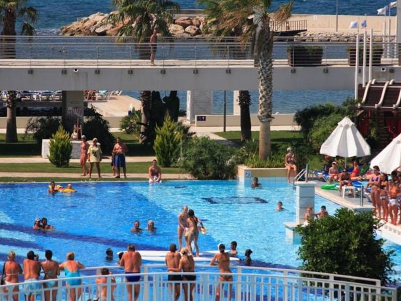 La Blanche Resort & Spa 93653