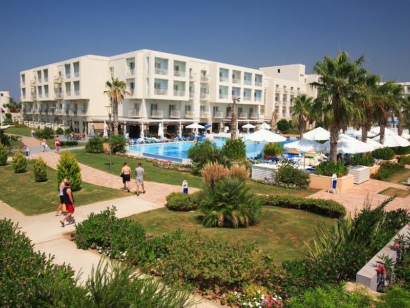 La Blanche Resort & Spa 93659