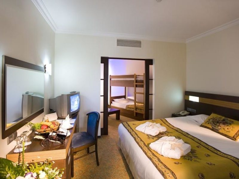 La Mer Hotel (ex 39789