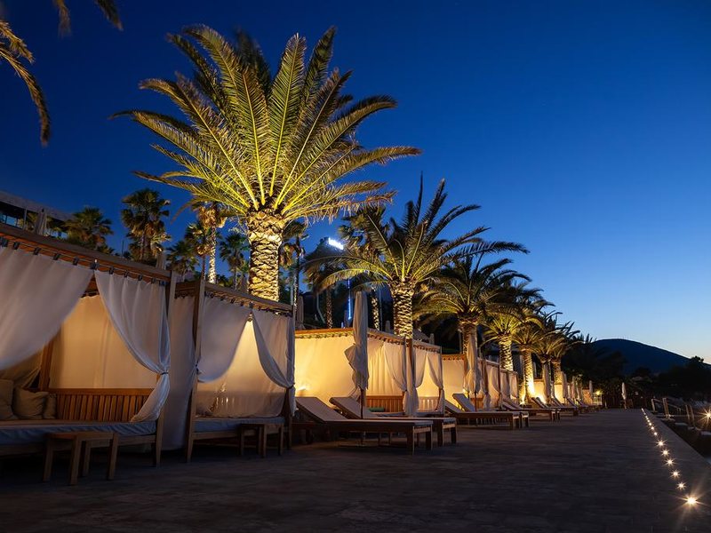 La Perla Hotel & Villas 308190