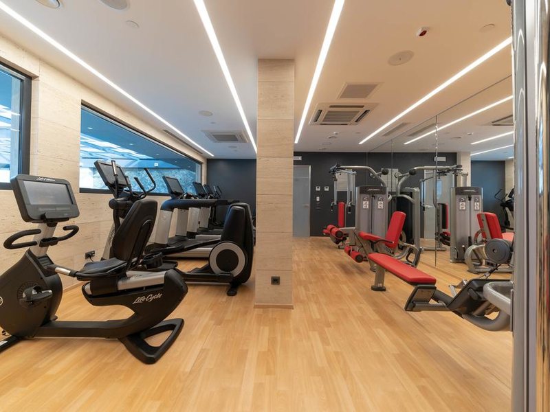 La Perla Hotel & Villas 308200