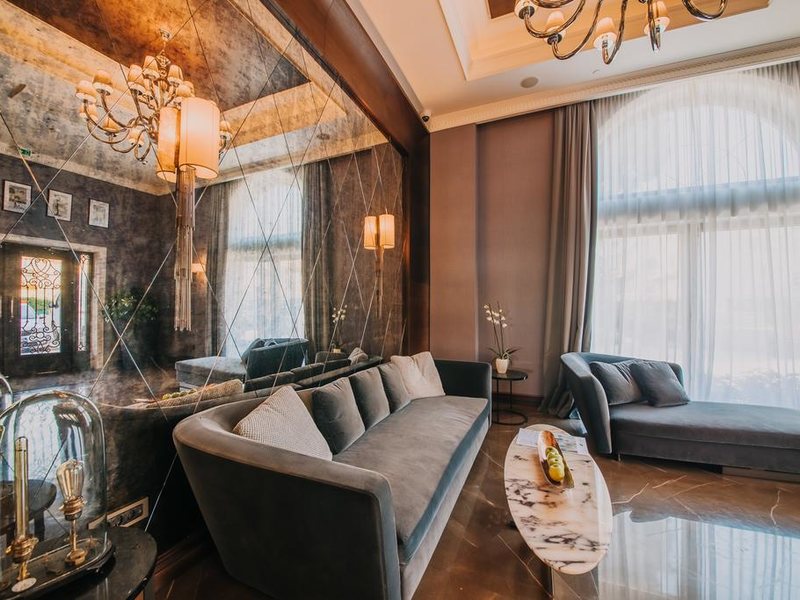 La Roche Hotel  308209