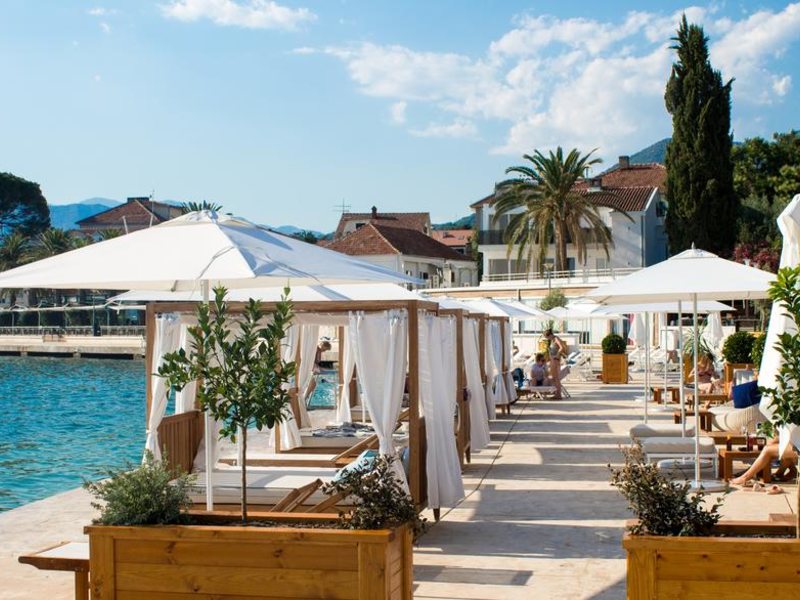 La Roche Hotel  308214