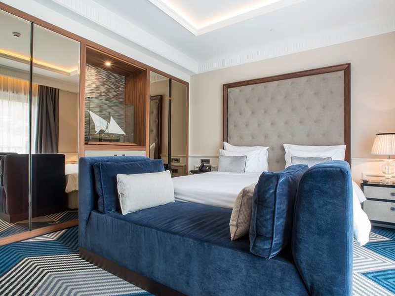 La Roche Hotel  308221