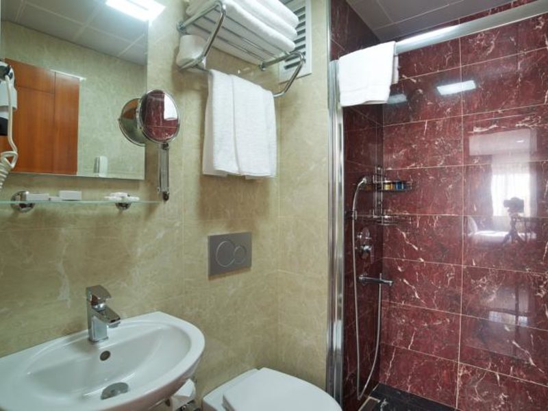 Lady Diana Hotel 161235