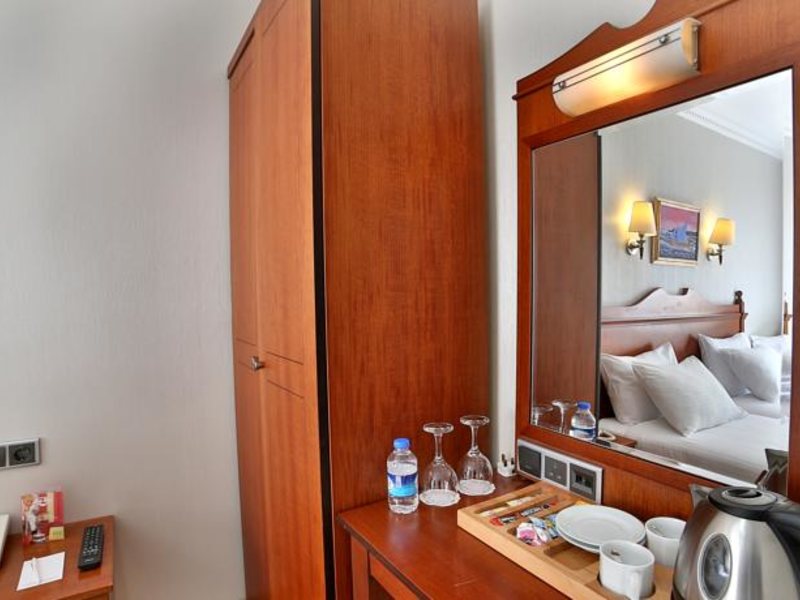 Lady Diana Hotel 161238