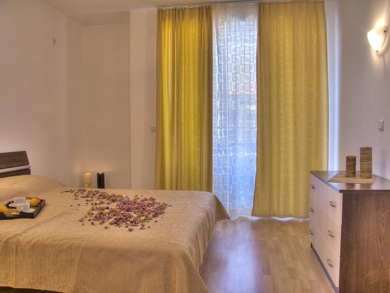 Laguna AH /PM (Sunny Beach) 182056