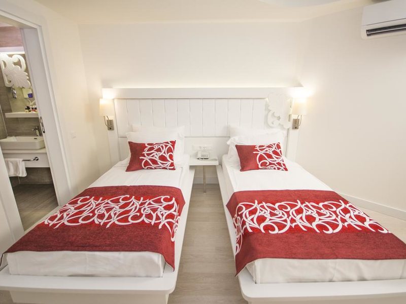 Laguna Beach Alya Resort & Spa 186423