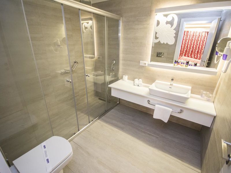 Laguna Beach Alya Resort & Spa 186424