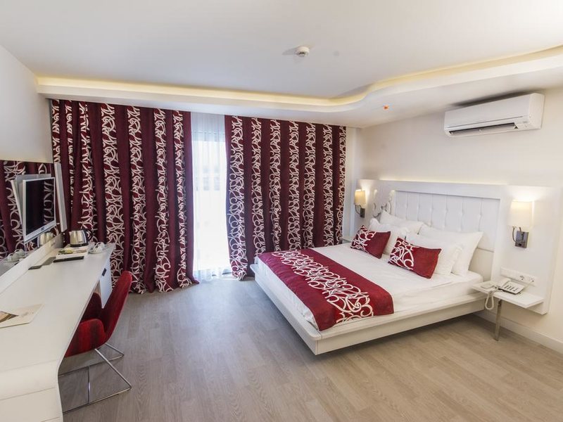 Laguna Beach Alya Resort & Spa 186430