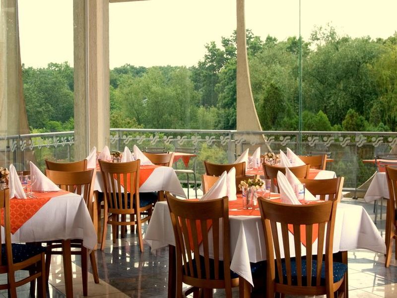 Laguna Garden  171972