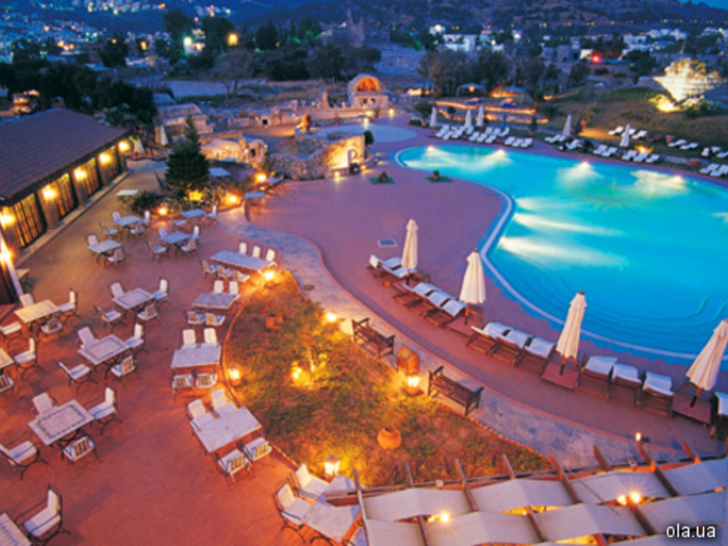 L ambiance Resort Hotel 6824