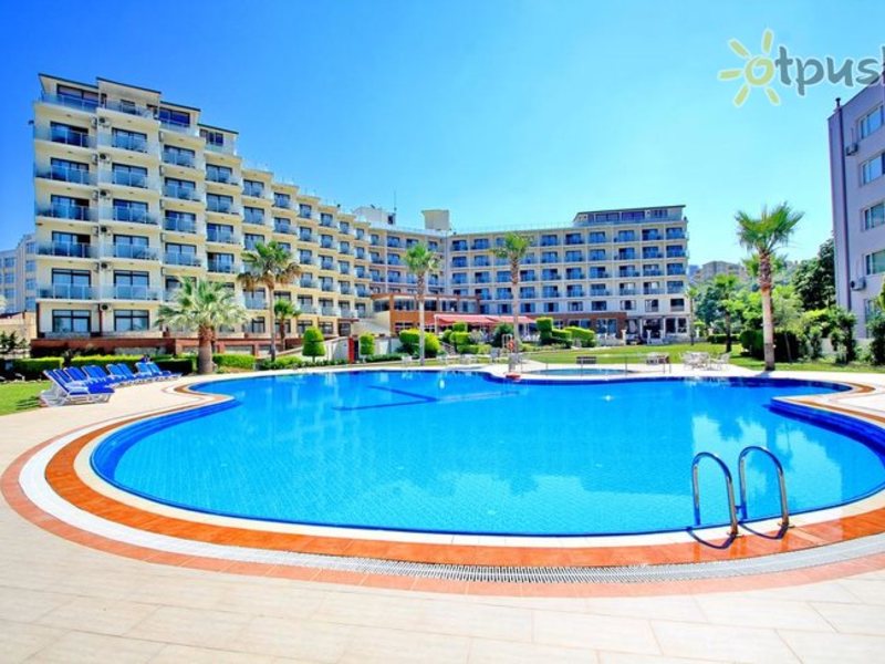 L ambiance Royal Palace Hotel  303474