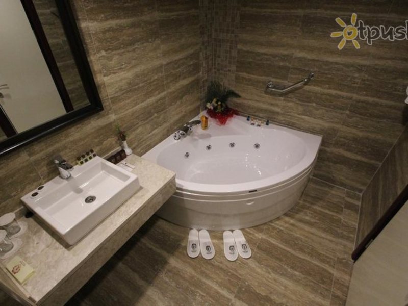 L ambiance Royal Palace Hotel  303480