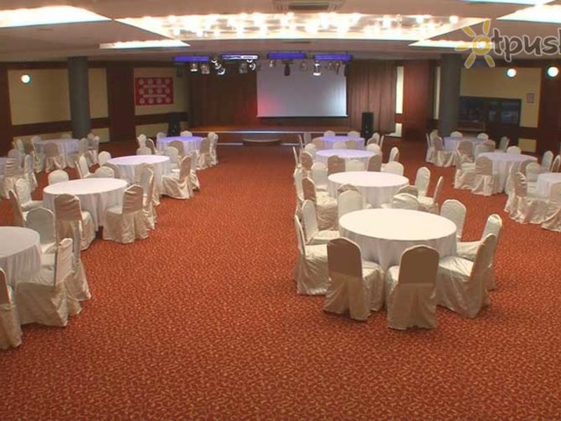 L ambiance Royal Palace Hotel  303485