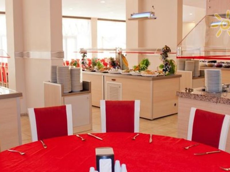 L ambiance Royal Palace Hotel  303493