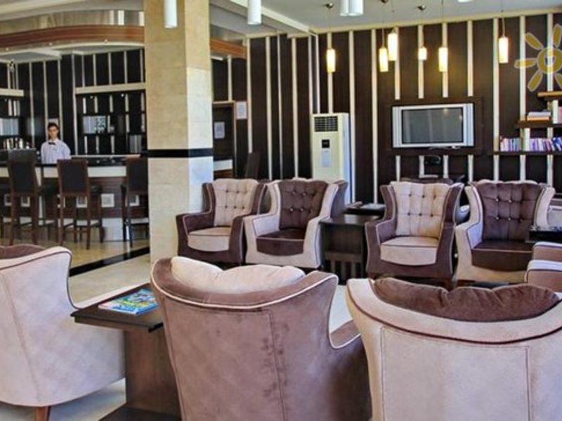 L ambiance Royal Palace Hotel  303495