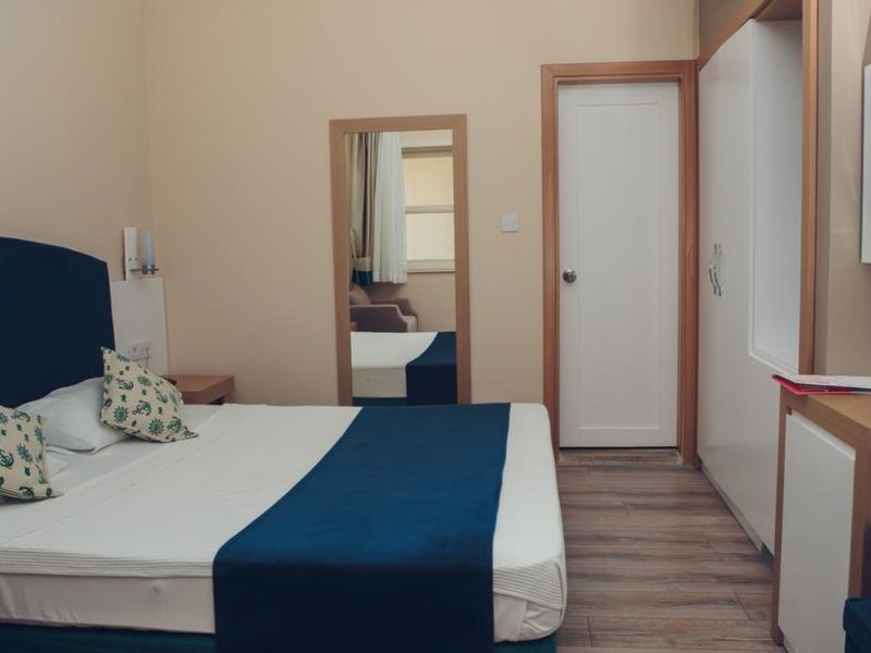 Lancora Beach Hotel 273508