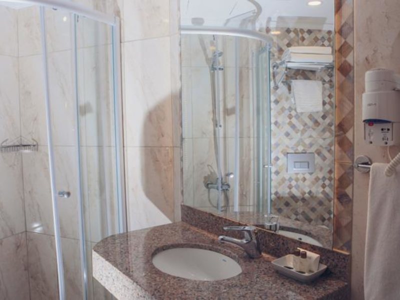 L ancora Beach Hotel 93575