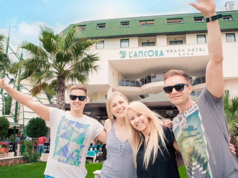 L ancora Beach Hotel 93578