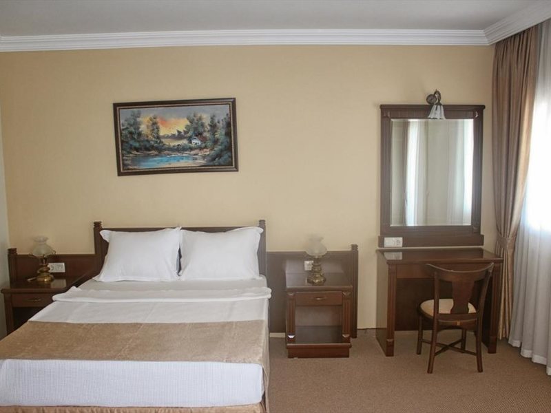 Land Of Paradise Beach Hotel (ex 294302