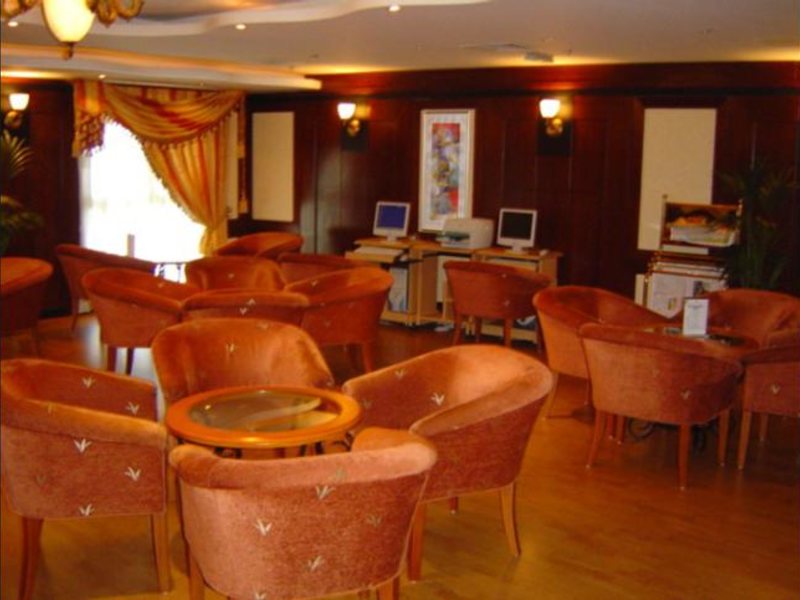 Landmark Plaza 47607