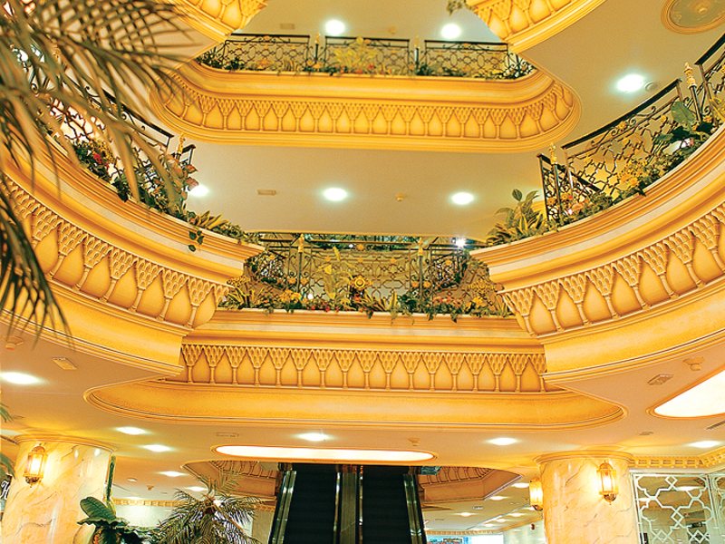 Landmark Plaza 47621