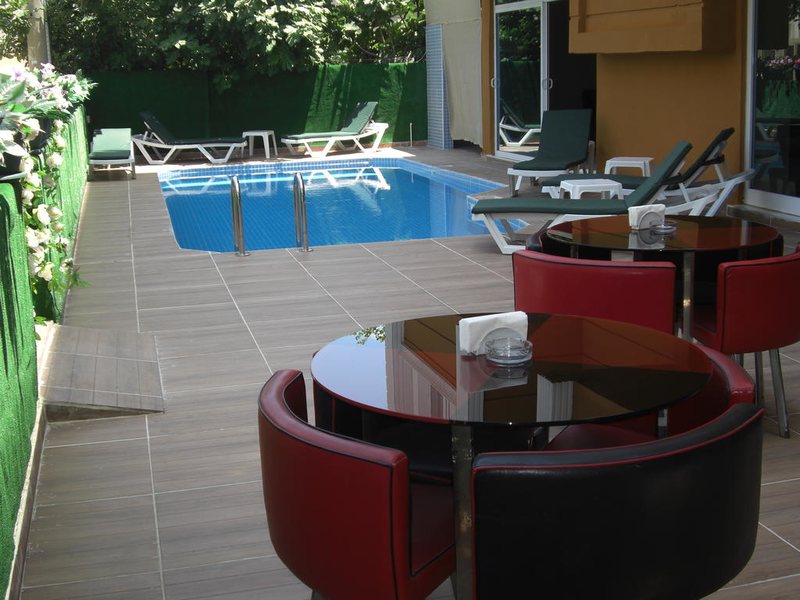 Lara Atalla Hotel 182105