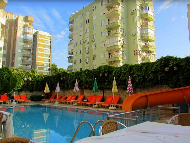 Lara Dinc Hotel 66411