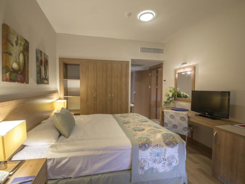 Lara Family Club 65514