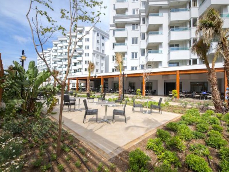 Lara Family Club 65515