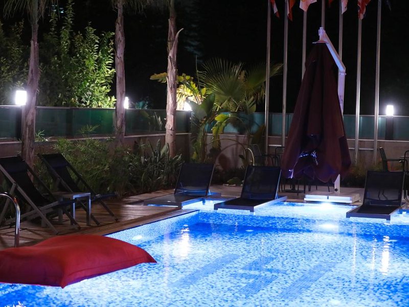 Laren Business Hotel Spa 303240