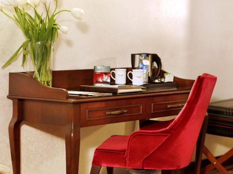 Lares Park Hotel 93801
