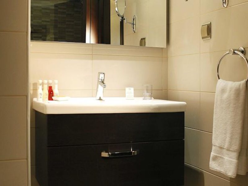 Lares Park Hotel 93804