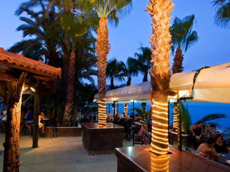 Larissa Akman Park Hotel 93825