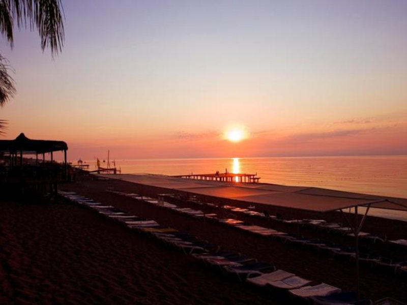 Larissa Akman Park Hotel 93845