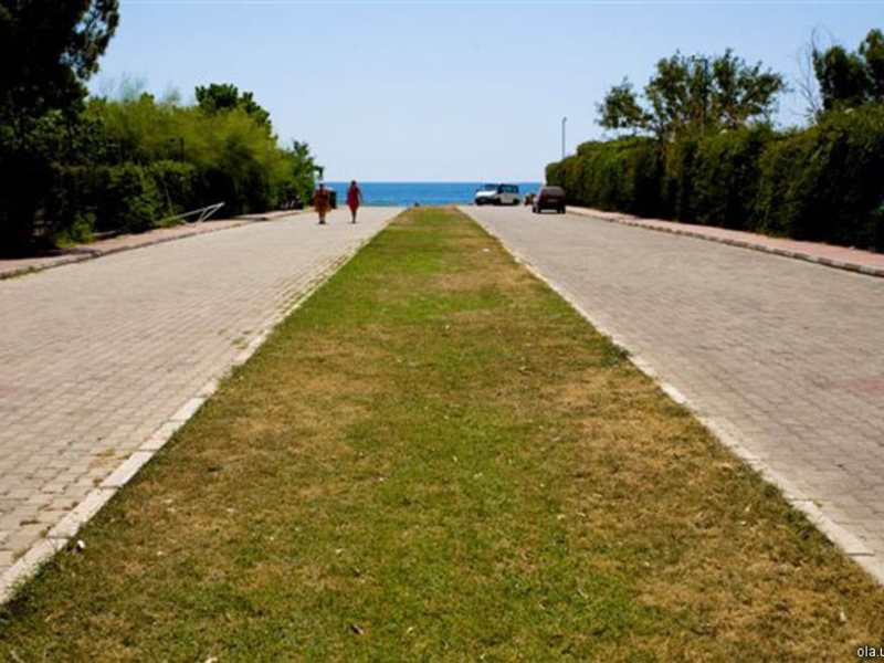 Larissa Aura Hotel (ех 18917