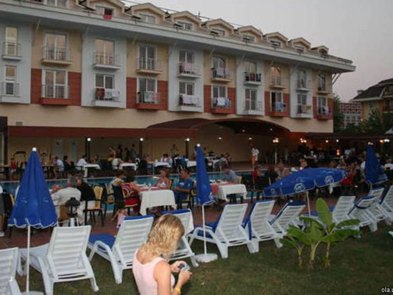 Larissa Aura Hotel (ех 18918