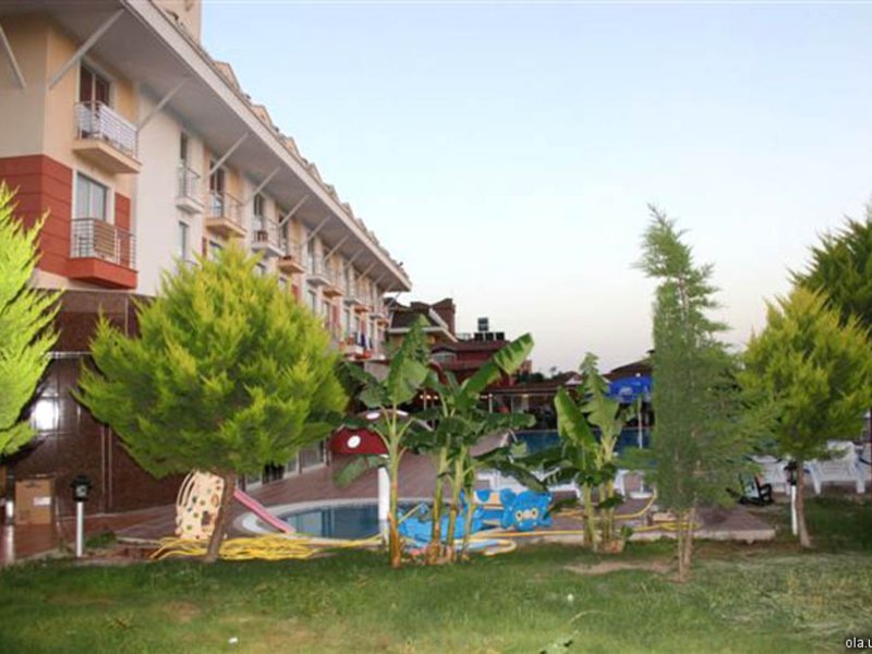 Larissa Aura Hotel (ех 18923