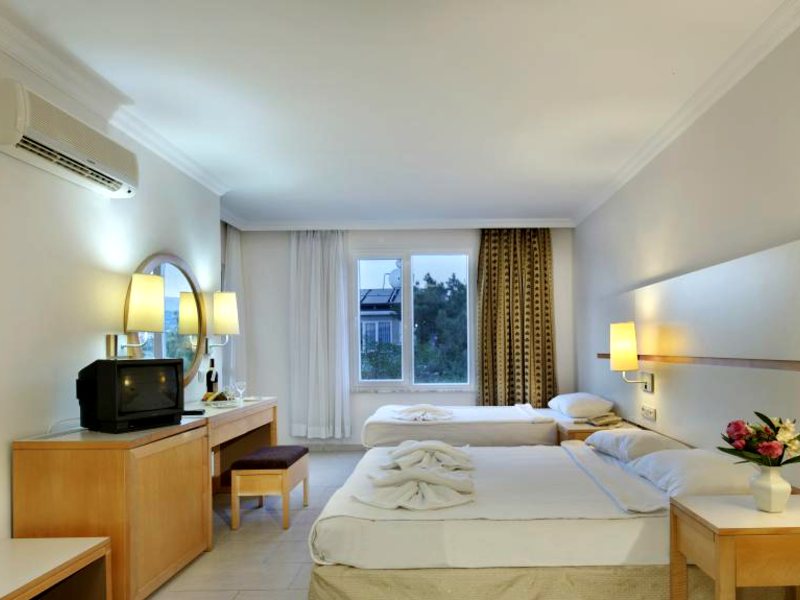 Larissa Holiday Beach Club (ex 56241