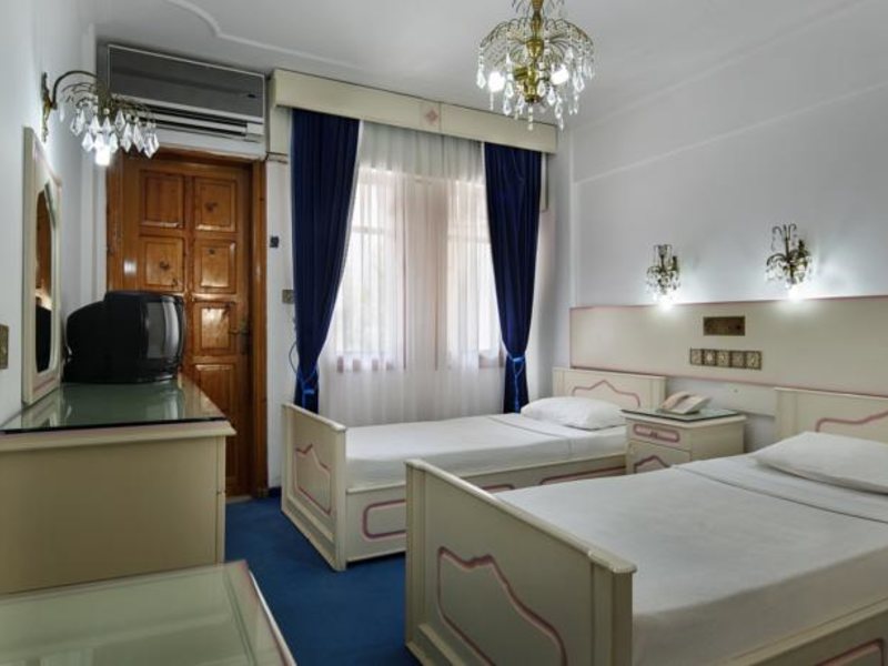 Larissa Mare Beach 157703